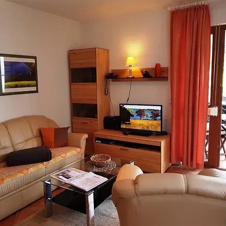 Lägenhet 1 Im Fischerhaus Mit Wintergarten Und Terrasse