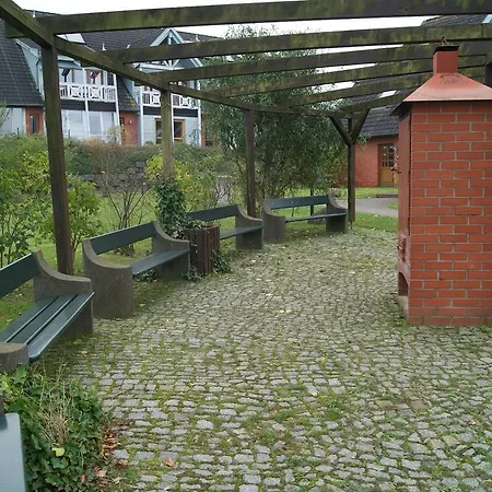 1 Im Fischerhaus Mit Wintergarten Und Terrasse * Seedorf (Rugen)