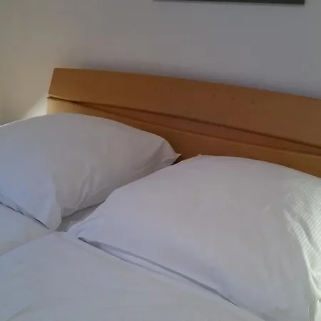 1 Im Fischerhaus Mit Wintergarten Und Terrasse Seedorf (Rugen)