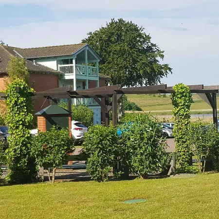 公寓 1 Im Fischerhaus Mit Wintergarten Und Terrasse Seedorf (Rugen)